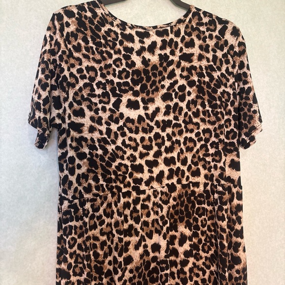 HEIMISH USA Animal Print Dress Size XL With Pockets - Picture 7 of 9